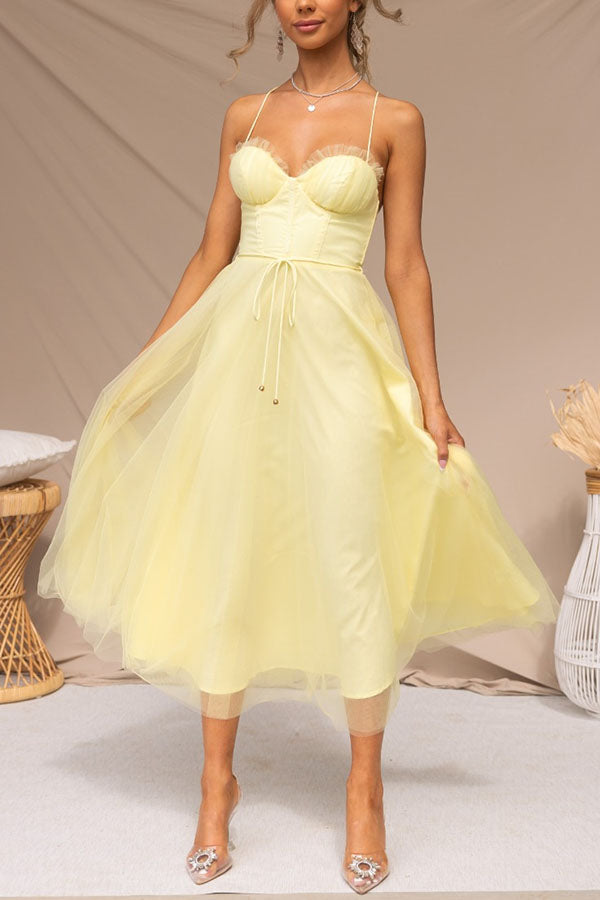 Modernes trägerloses Chiffonkleid - Embla