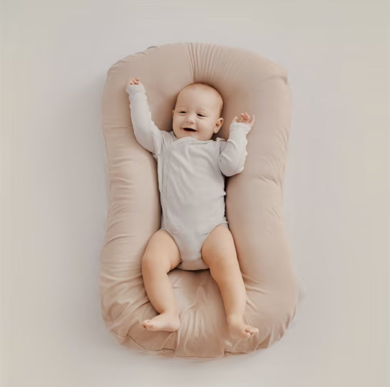 Vielseitiges orthopädisches Baby-Kissen - weiche und atmungsaktive Unterstützung