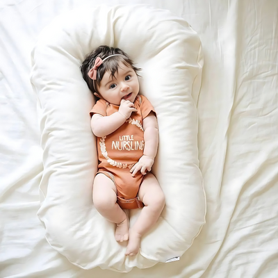 Vielseitiges orthopädisches Baby-Kissen - weiche und atmungsaktive Unterstützung
