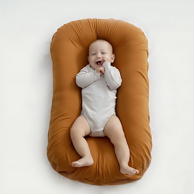 Vielseitiges orthopädisches Baby-Kissen - weiche und atmungsaktive Unterstützung
