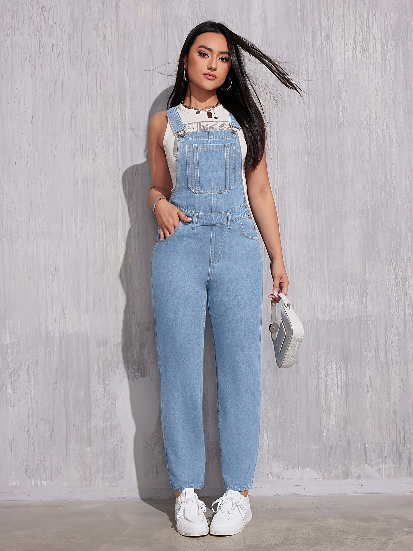 KRISTINE | Hellblauer Denim-Overall mit normaler Passform