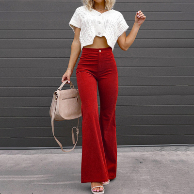 Schlaghose im Vogue-Stil