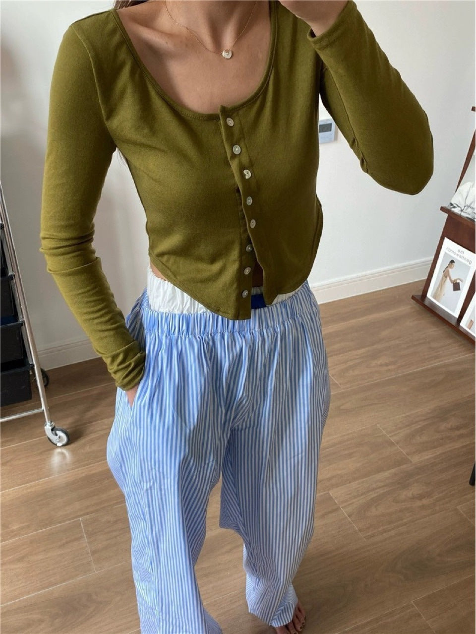 Gabrielle - Pantaloni a gamba larga con righe verticali