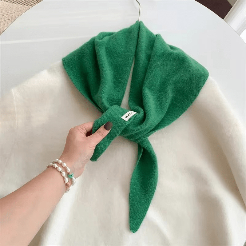 CosyWrap - Écharpe triangulaire tricotée en laine de niche pour femmes, comme foulard ou écharpe chaude