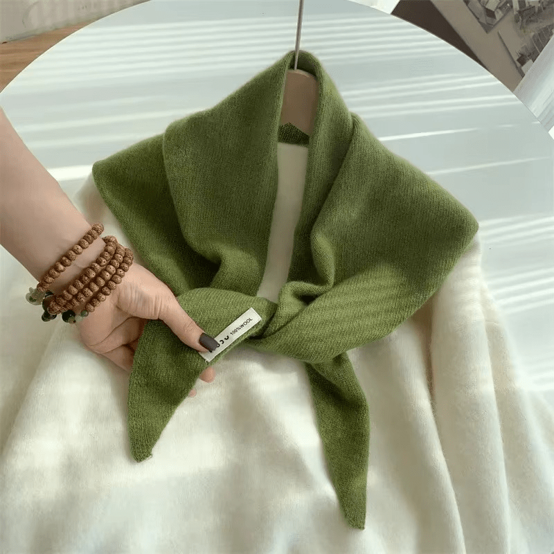 CosyWrap - Gestrickter Dreiecksschal aus Nischenwolle für Frauen, als Halstuch oder warmer Schal
