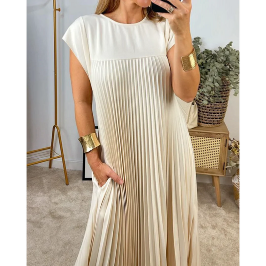 Sleeveless Pleated Solid Color Dress