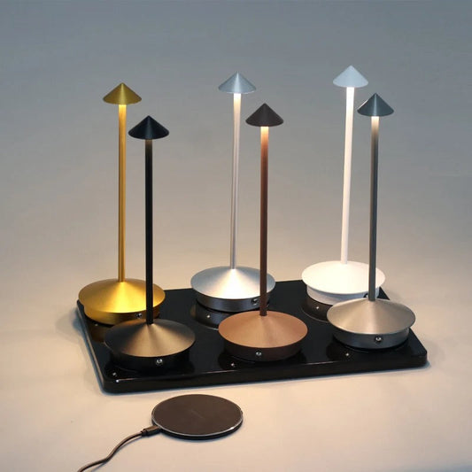 Lámpara de mesa recargable GlowLuxe