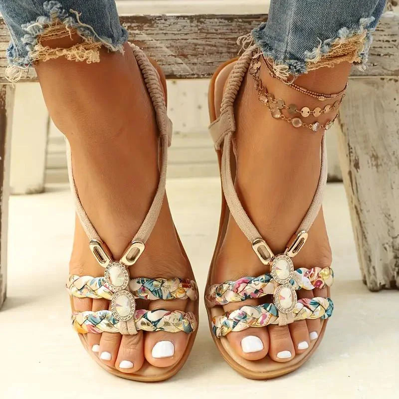 Damen Sandalen | Boho Sommer Stil | Weiche Sohle & Niedriger Keilabsatz | Florales Design