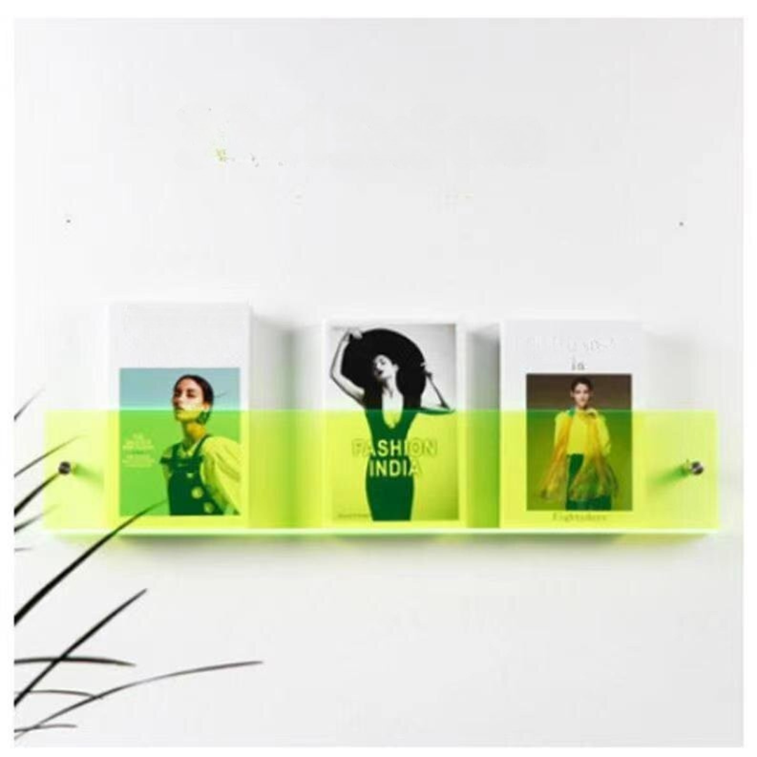 Polica na stenu Držiak na časopisy z priehľadného akrylu