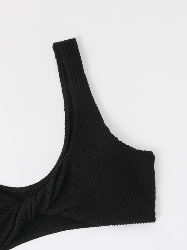 Bikini da donna con tessuto arricciato e ondulato e costume da bagno intrecciato