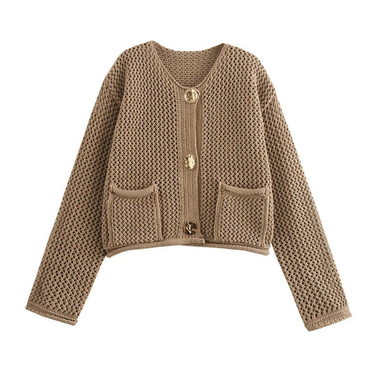 Oversized Cardigan with Golden Buttons | Ideal for All Seasons