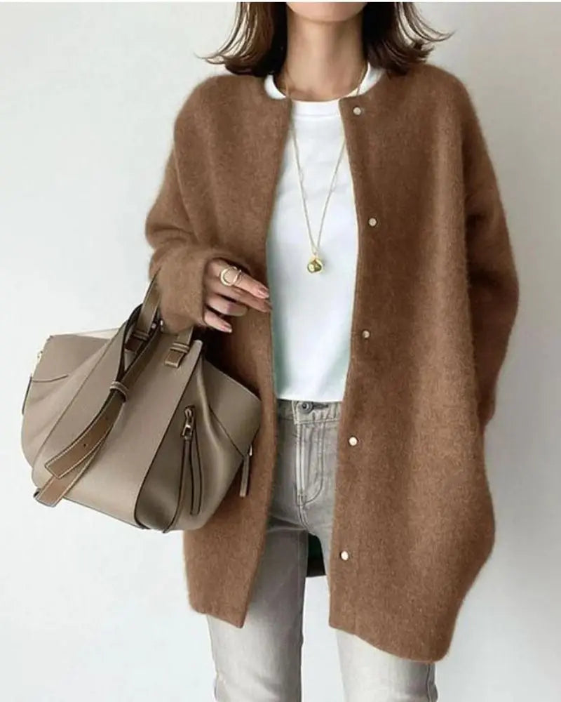 Schicke Strickjacke aus Wolle und Mohair für Herbst und Winter - Damen