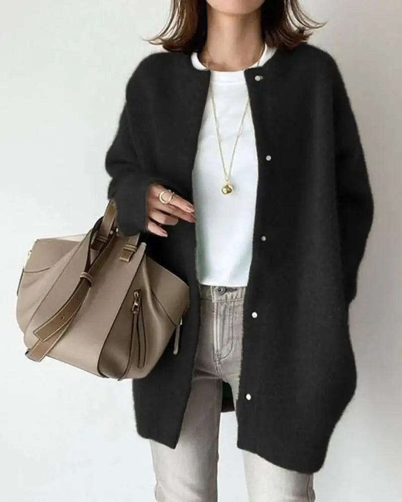 Schicke Strickjacke aus Wolle und Mohair für Herbst und Winter - Damen