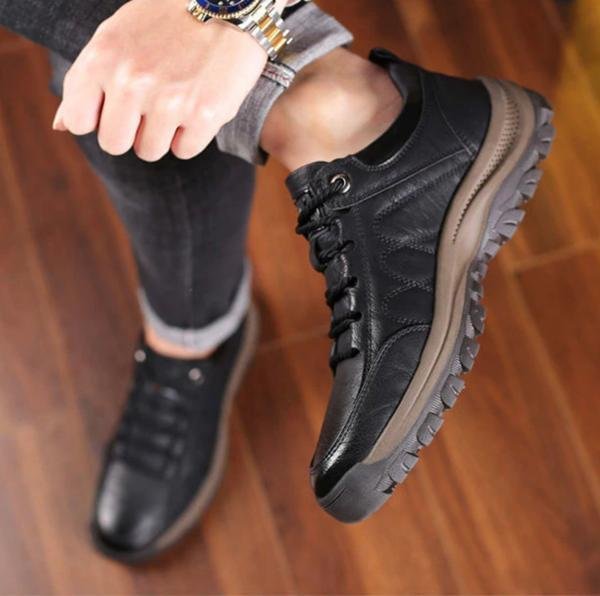 ORTHOPÄDISCHE LEDERSCHUHE FÜR MÄNNER