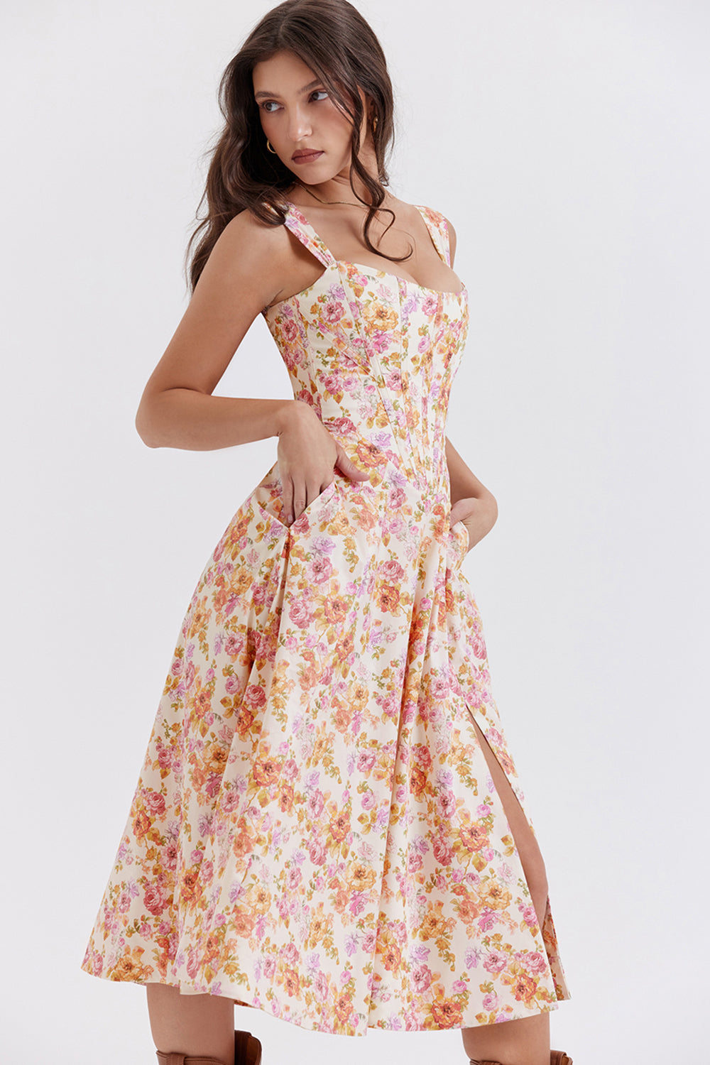Vestido midi de verano con estampado floral