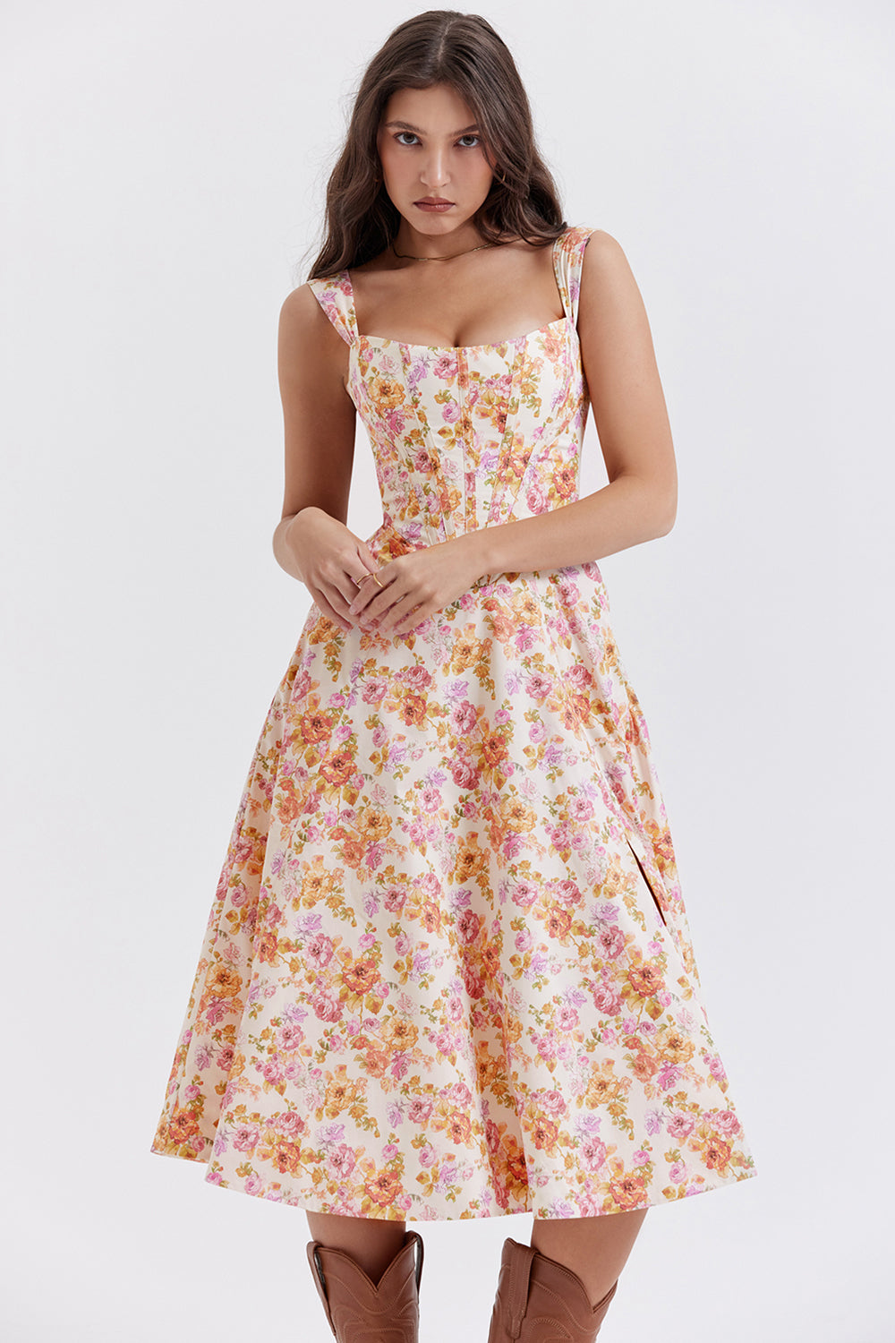 Vestido midi de verano con estampado floral