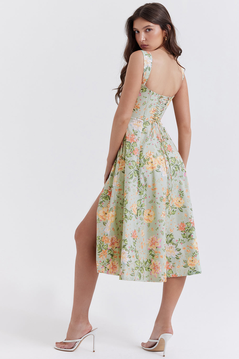 Vestido midi de verano con estampado floral