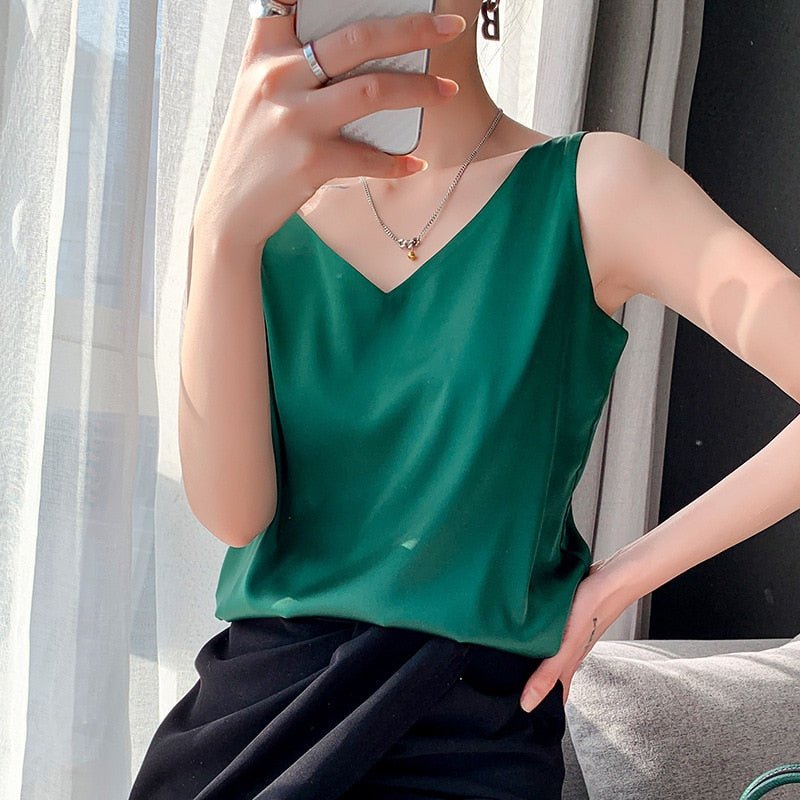 Trina - Luxuriöse Seidenweste für Frauen in elegantem Stil